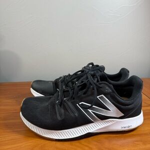 New Balance Mens Fresh Foam Roav NXT Dynasoft 4E Wide 'Black White' Sneaker 11.5
